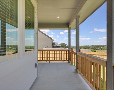 261 Crater Lake Dr - Photo Thumbnail 33