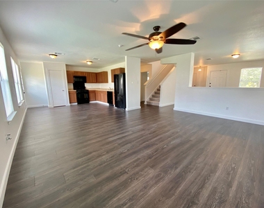 6608 Ferrystone Pass - Photo Thumbnail 14