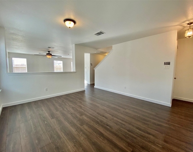 6608 Ferrystone Pass - Photo Thumbnail 2