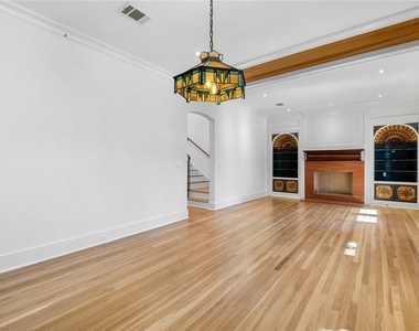 702 W Gibson St - Photo Thumbnail 9