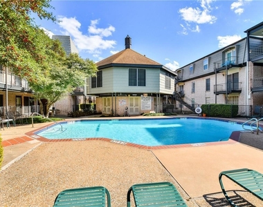 2425 Ashdale Dr - Photo Thumbnail 11