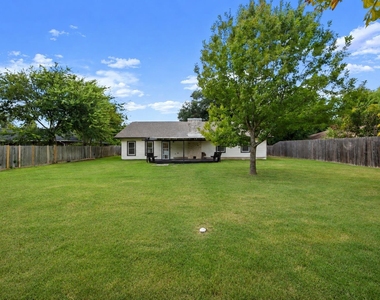 13307 Effingham St - Photo Thumbnail 22