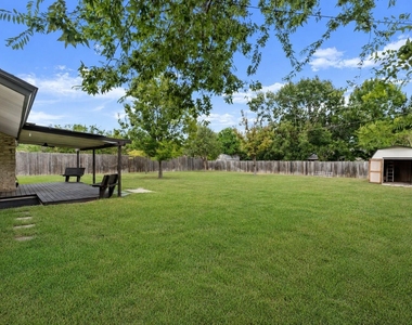 13307 Effingham St - Photo Thumbnail 21