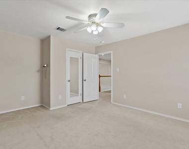 207 Colby Ln - Photo Thumbnail 26