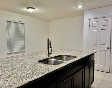 8709 Lake George Circle E - Photo Thumbnail 5
