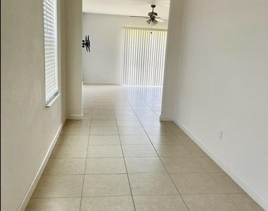 8709 Lake George Circle E - Photo Thumbnail 1