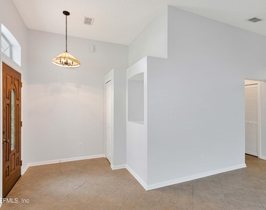 1410 Runes Court - Photo Thumbnail 3