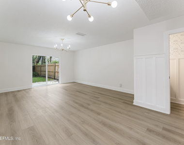 796 Main Street - Photo Thumbnail 11