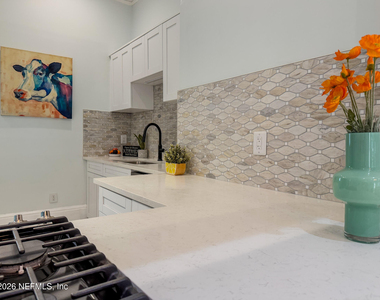 2769 Riverside Avenue - Photo Thumbnail 9