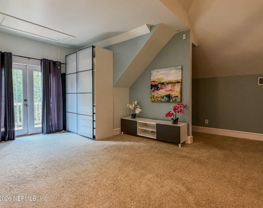 2769 Riverside Avenue - Photo Thumbnail 23