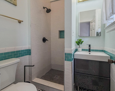 2769 Riverside Avenue - Photo Thumbnail 18