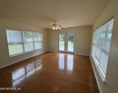 2201 Laurel Street - Photo Thumbnail 7