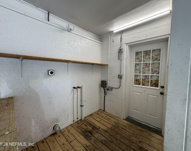 2201 Laurel Street - Photo Thumbnail 23
