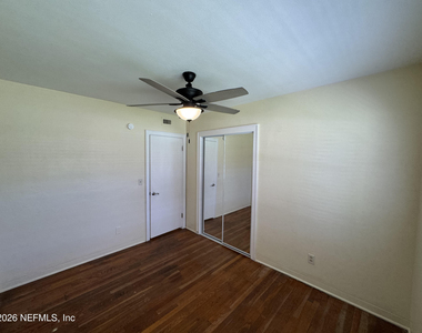 2201 Laurel Street - Photo Thumbnail 14