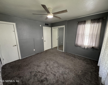 2201 Laurel Street - Photo Thumbnail 22