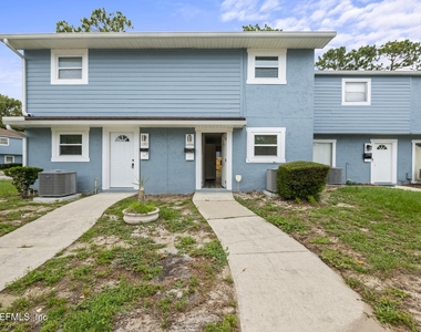 11359 Bedford Oaks Drive - Photo Thumbnail 1