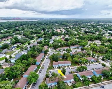11359 Bedford Oaks Drive - Photo Thumbnail 46