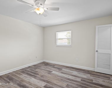 11359 Bedford Oaks Drive - Photo Thumbnail 34