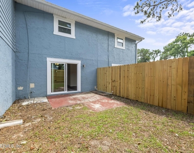 11359 Bedford Oaks Drive - Photo Thumbnail 37
