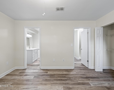 11359 Bedford Oaks Drive - Photo Thumbnail 26