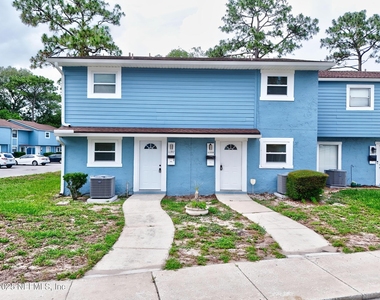 11359 Bedford Oaks Drive - Photo Thumbnail 39