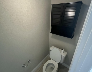 108 Laguna Villas Boulevard - Photo Thumbnail 4