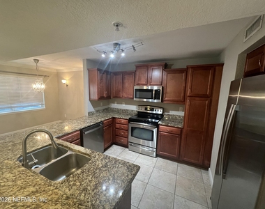108 Laguna Villas Boulevard - Photo Thumbnail 7