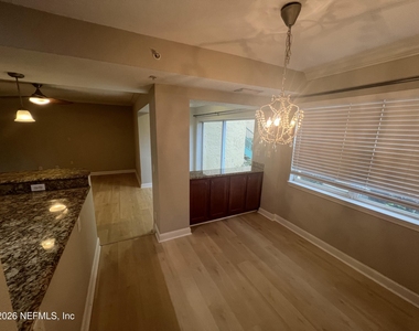 108 Laguna Villas Boulevard - Photo Thumbnail 9
