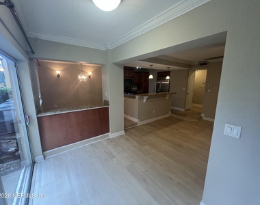 108 Laguna Villas Boulevard - Photo Thumbnail 11