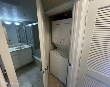 108 Laguna Villas Boulevard - Photo Thumbnail 5