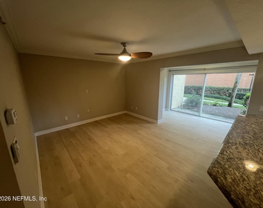 108 Laguna Villas Boulevard - Photo Thumbnail 6