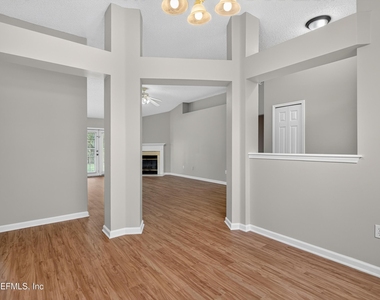 12949 Chets Creek Drive S - Photo Thumbnail 7