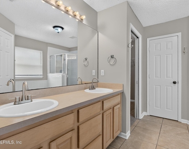 12949 Chets Creek Drive S - Photo Thumbnail 17