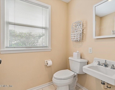 16 La Vista Drive - Photo Thumbnail 26