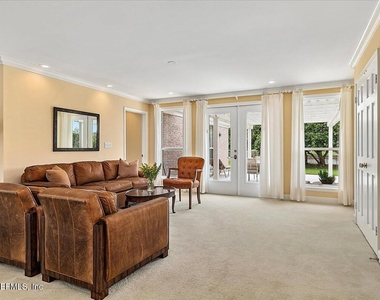 16 La Vista Drive - Photo Thumbnail 17