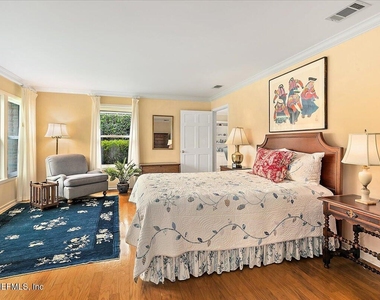 16 La Vista Drive - Photo Thumbnail 16