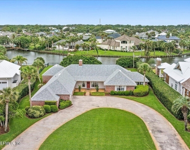 16 La Vista Drive - Photo Thumbnail 1