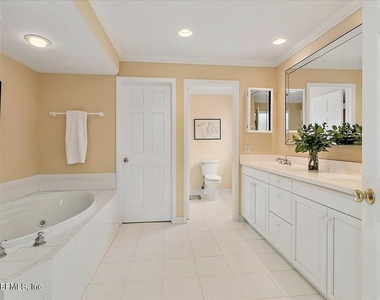 16 La Vista Drive - Photo Thumbnail 22