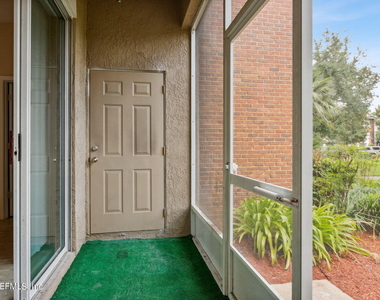 785 Oakleaf Plantation Parkway - Photo Thumbnail 29