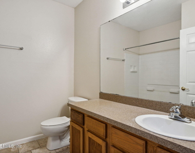 785 Oakleaf Plantation Parkway - Photo Thumbnail 25