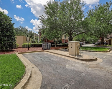 785 Oakleaf Plantation Parkway - Photo Thumbnail 40