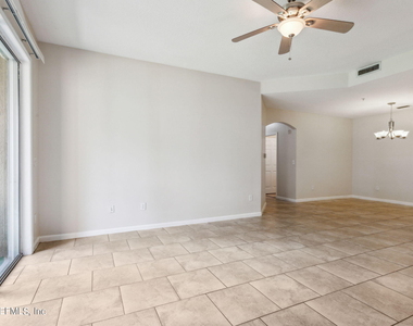 785 Oakleaf Plantation Parkway - Photo Thumbnail 10