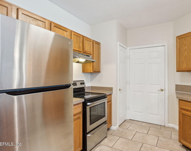 785 Oakleaf Plantation Parkway - Photo Thumbnail 15