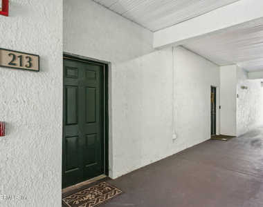 785 Oakleaf Plantation Parkway - Photo Thumbnail 3