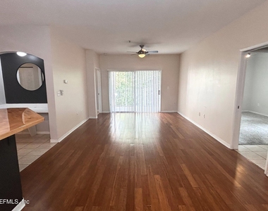 535 Florida Club Boulevard - Photo Thumbnail 14