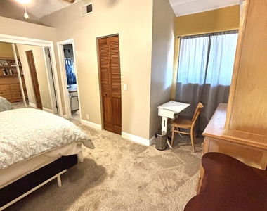 1255 Ponce Island Drive - Photo Thumbnail 15