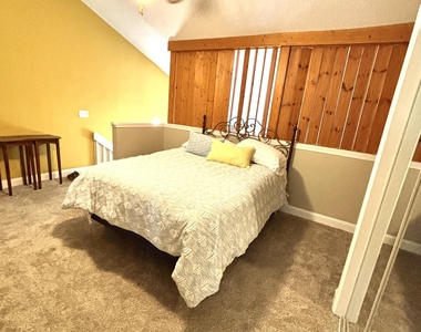 1255 Ponce Island Drive - Photo Thumbnail 17