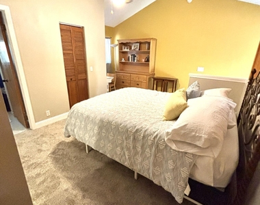 1255 Ponce Island Drive - Photo Thumbnail 18