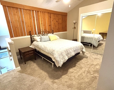 1255 Ponce Island Drive - Photo Thumbnail 3
