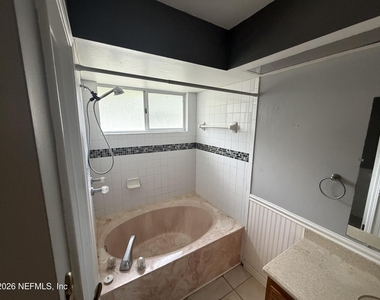 8532 Bitterwood Court - Photo Thumbnail 7